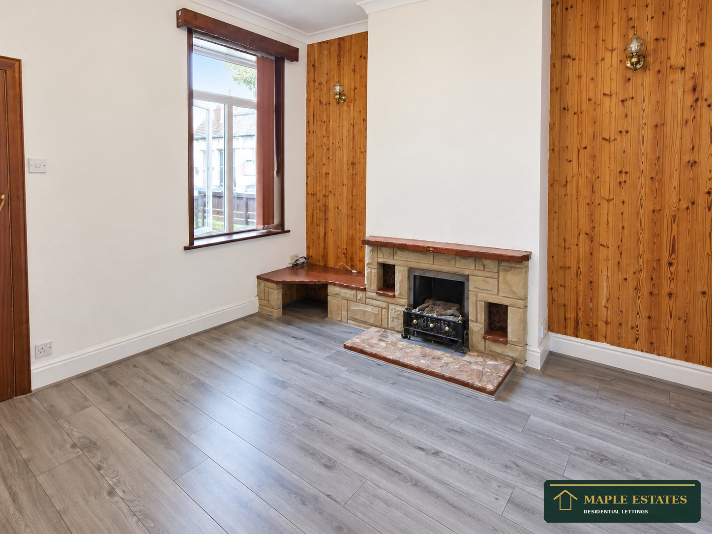Bright reception room
